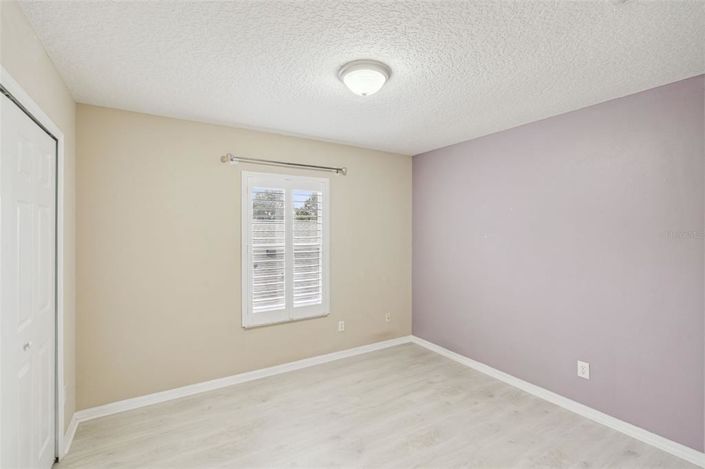 Image No.28-5 Bed House for sale