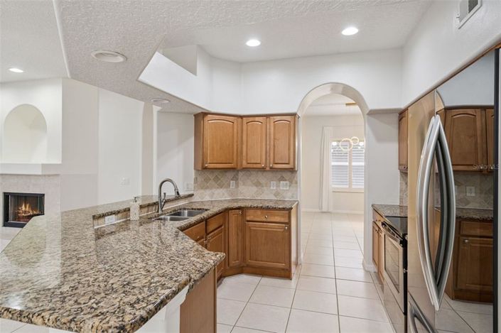 Image No.9-5 Bed House for sale