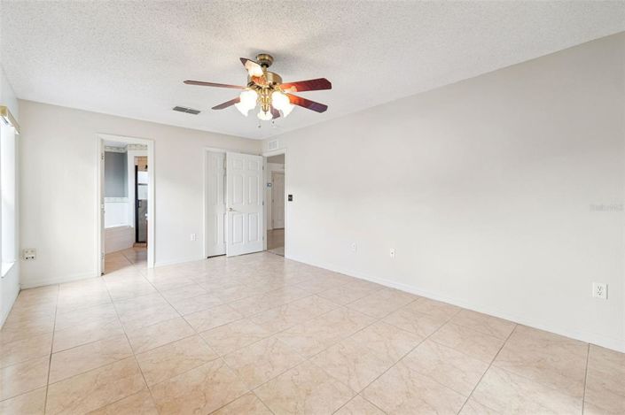 Image No.14-Maison de 4 chambres à vendre à Saint John