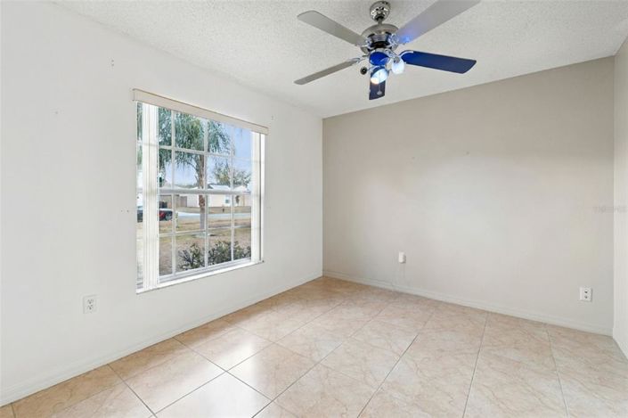 Image No.9-Maison de 4 chambres à vendre à Saint John