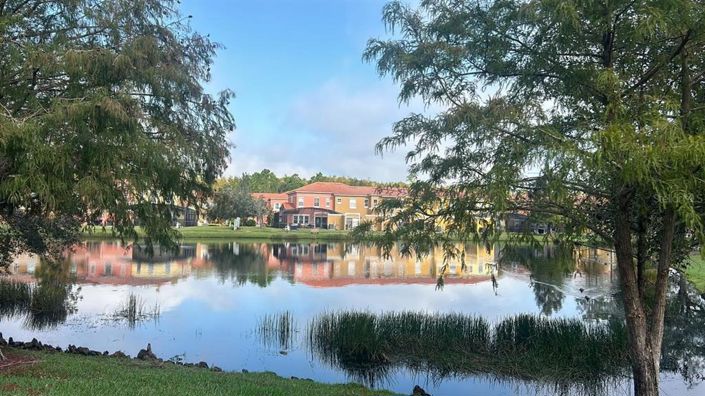 Image No.18-3 Bed Townhouse for sale