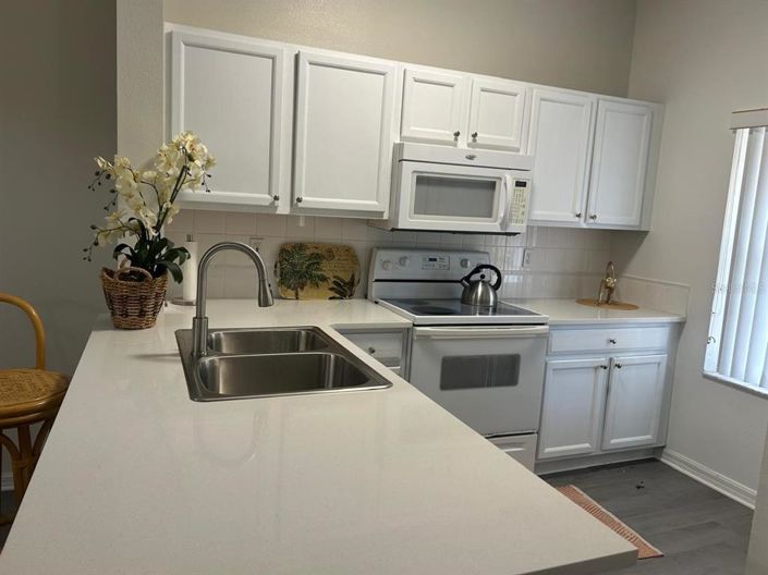 Image No.5-3 Bed Townhouse for sale