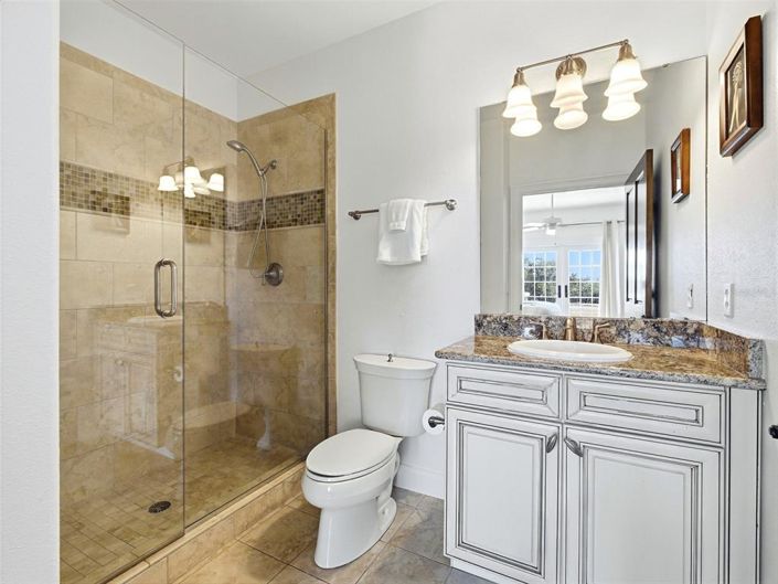 Image No.40-5 Bed House for sale