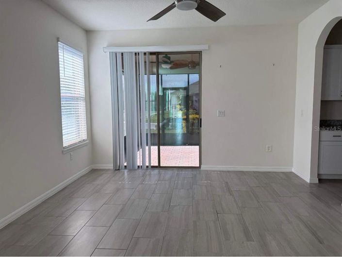 Image No.8-3 Bed House for sale