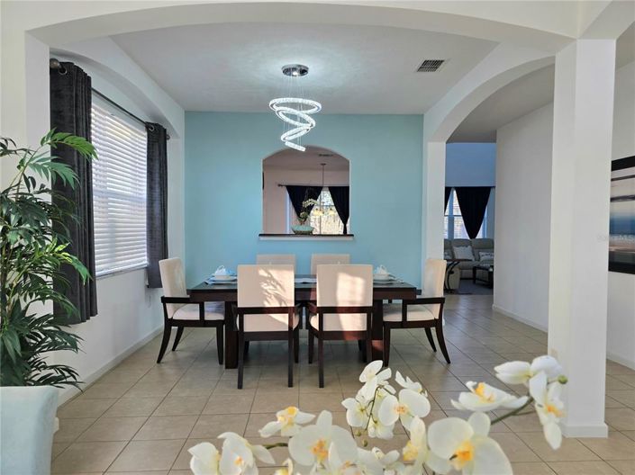 Image No.13-6 Bed House for sale