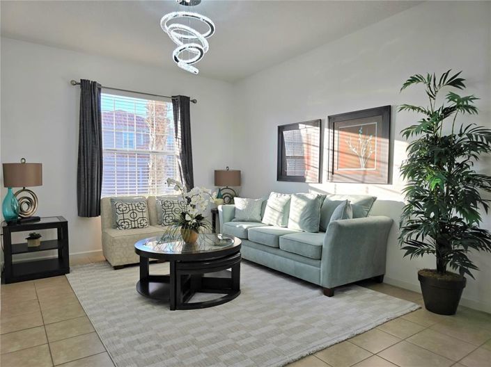 Image No.7-6 Bed House for sale