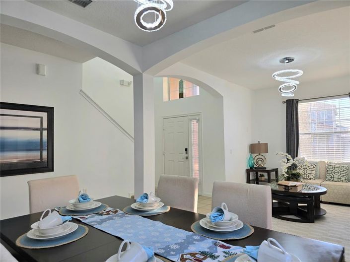 Image No.9-6 Bed House for sale