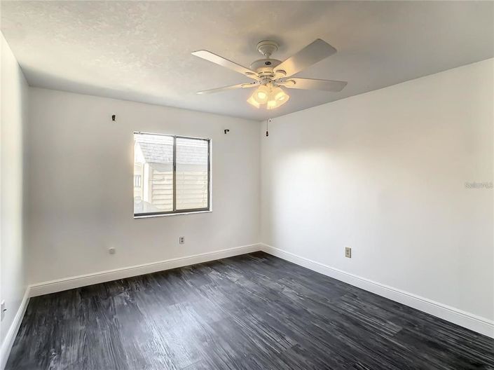 Image No.20-2 Bed House for sale