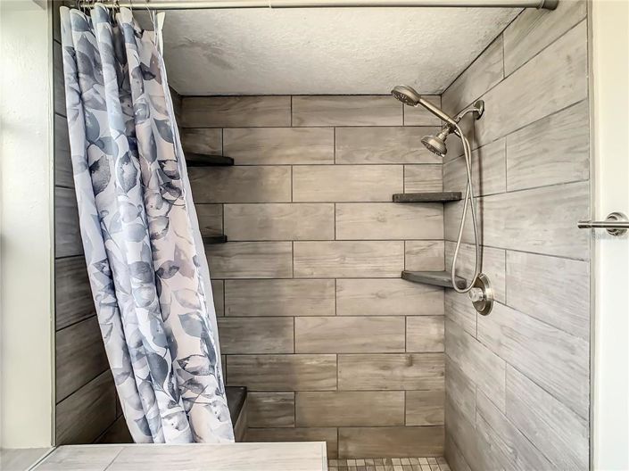 Image No.30-2 Bed House for sale