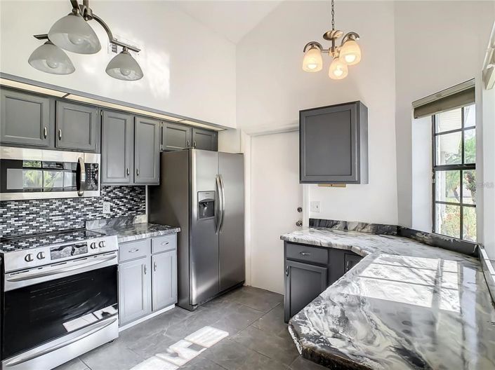 Image No.7-2 Bed House for sale