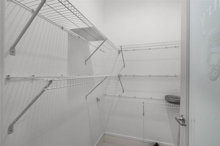 Image No.15-4 Bed House for sale