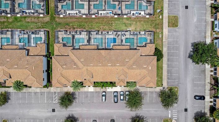 Image No.27-4 Bed Townhouse for sale