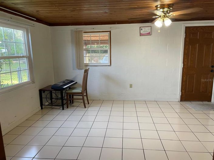 Image No.17-4 Bed House for sale