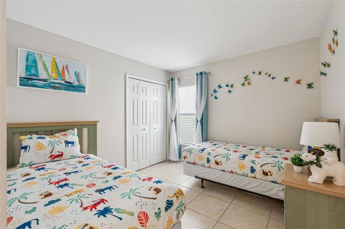 Image No.18-4 Bed House for sale