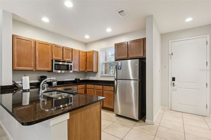 Image No.16-2 Bed Townhouse for sale