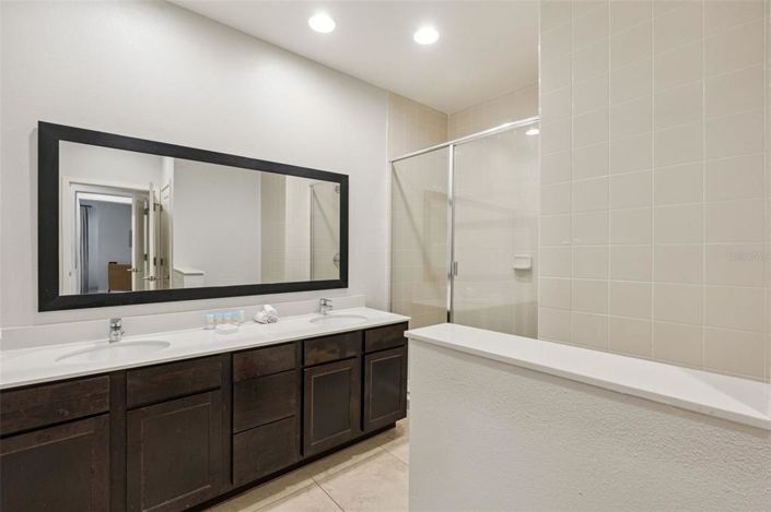 Image No.22-2 Bed Townhouse for sale