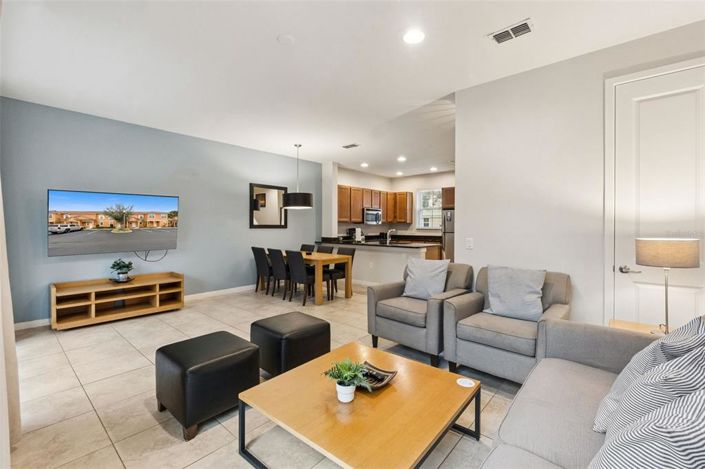 Image No.6-2 Bed Townhouse for sale