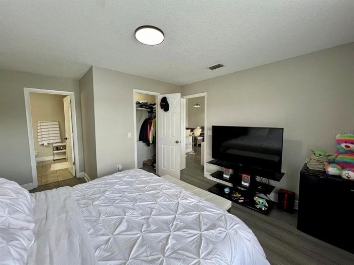 Image No.12-3 Bed Apartment for sale