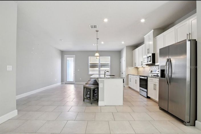 Image No.8-3 Bed Townhouse for sale