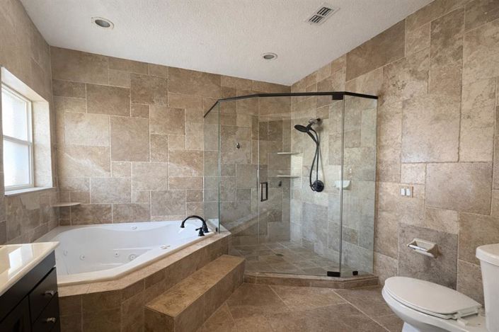 Image No.14-4 Bed House for sale