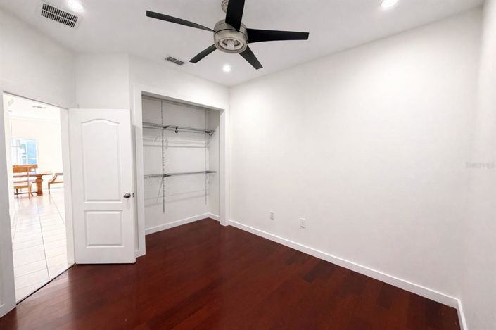 Image No.26-4 Bed House for sale