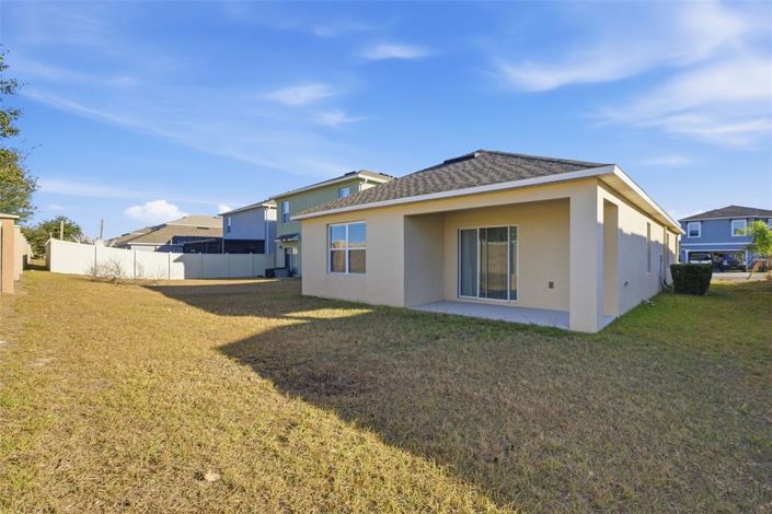 Image No.17-3 Bed House for sale