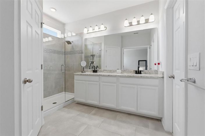 Image No.19-3 Bed House for sale