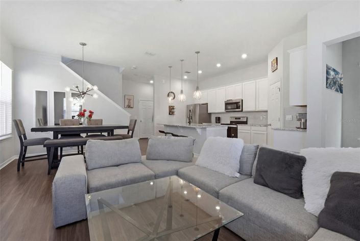 Image No.8-3 Bed House for sale