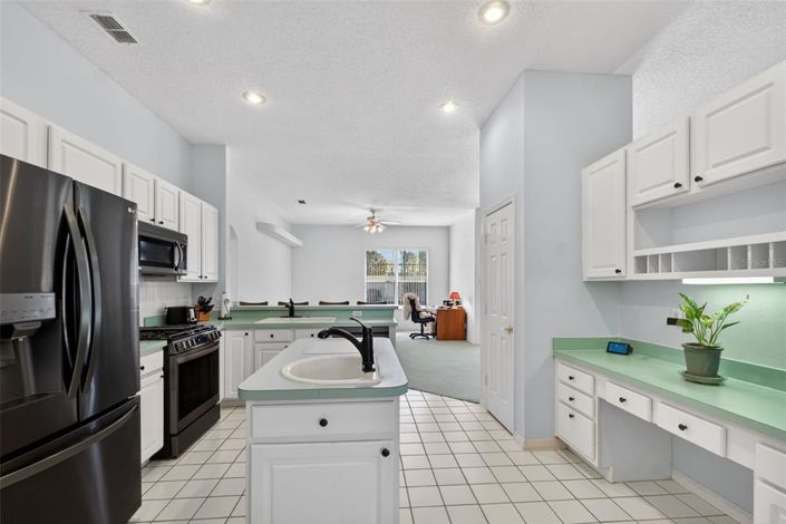 Image No.9-3 Bed House for sale