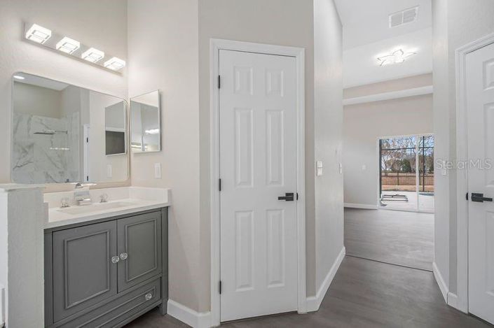 Image No.18-4 Bed House for sale