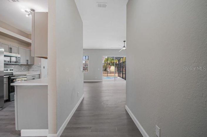 Image No.20-4 Bed House for sale