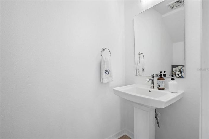 Image No.13-3 Bed House for sale