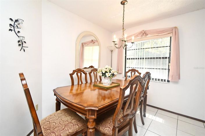 Image No.10-Maison de 4 chambres à vendre à Saint John