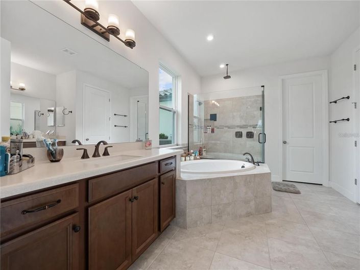 Image No.14-4 Bed House for sale