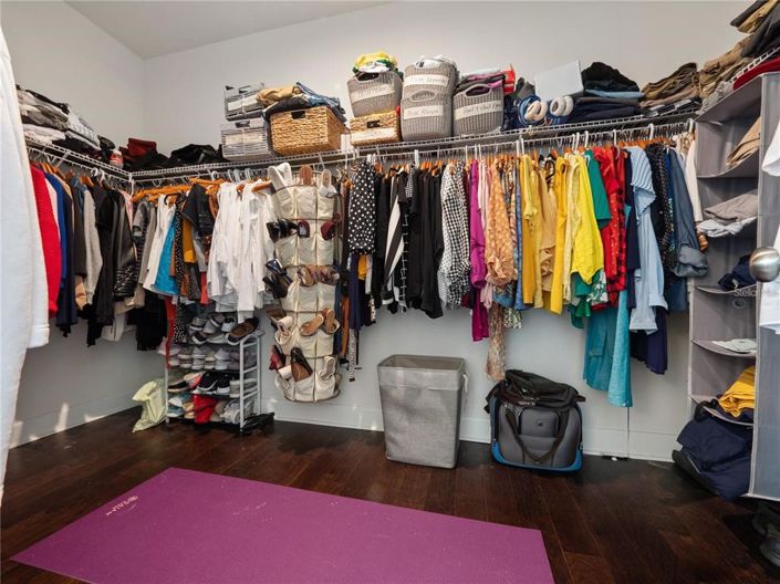 Image No.15-4 Bed House for sale