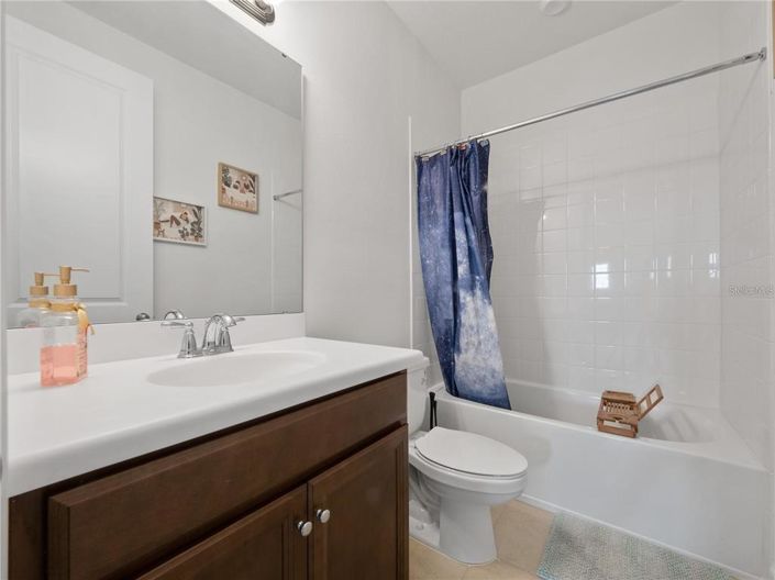 Image No.20-4 Bed House for sale