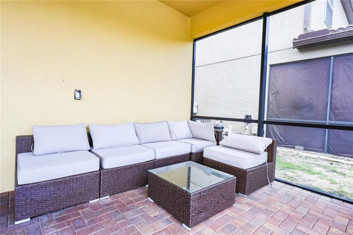 Image No.33-9 Bed House for sale