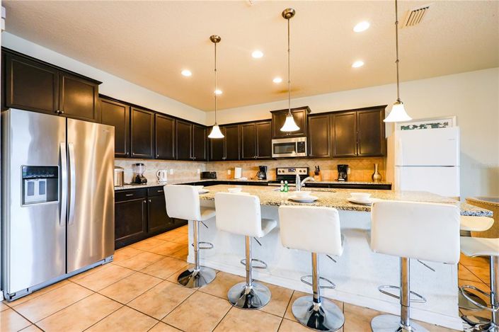 Image No.4-9 Bed House for sale