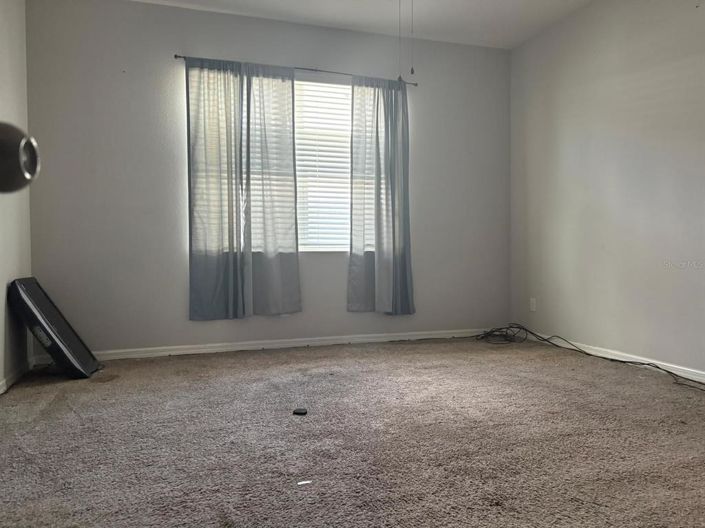 Image No.10-4 Bed House for sale