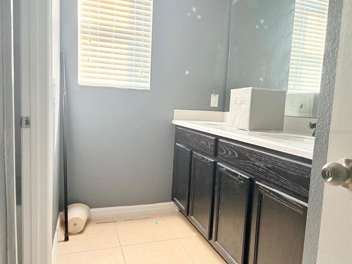 Image No.11-4 Bed House for sale