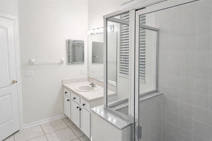 Image No.23-5 Bed House for sale