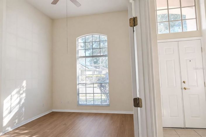 Image No.3-5 Bed House for sale