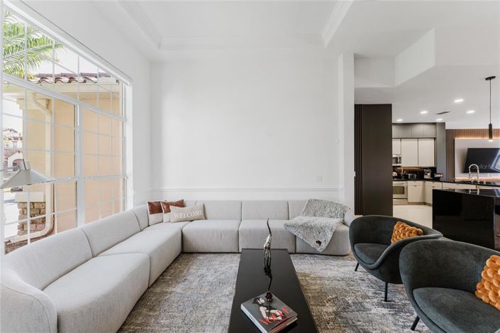 Image No.20-3 Bed House for sale