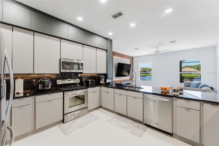 Image No.33-3 Bed House for sale