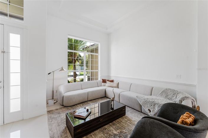 Image No.7-3 Bed House for sale