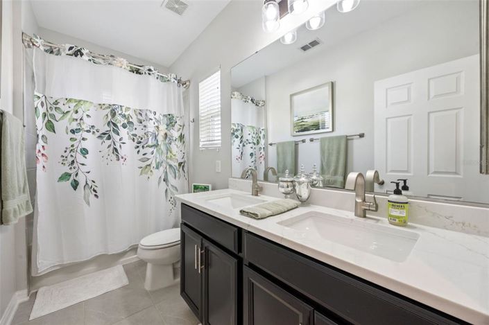 Image No.12-3 Bed Townhouse for sale