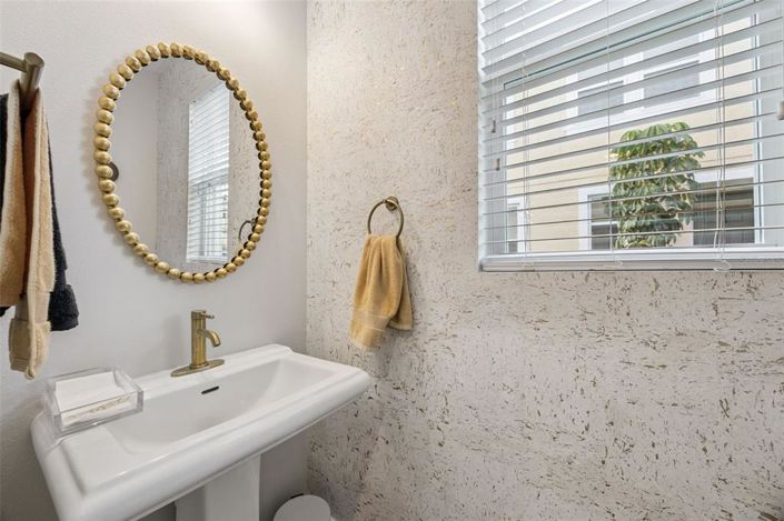 Image No.14-3 Bed Townhouse for sale