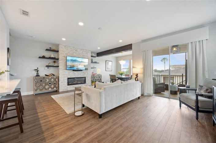 Image No.6-3 Bed Townhouse for sale