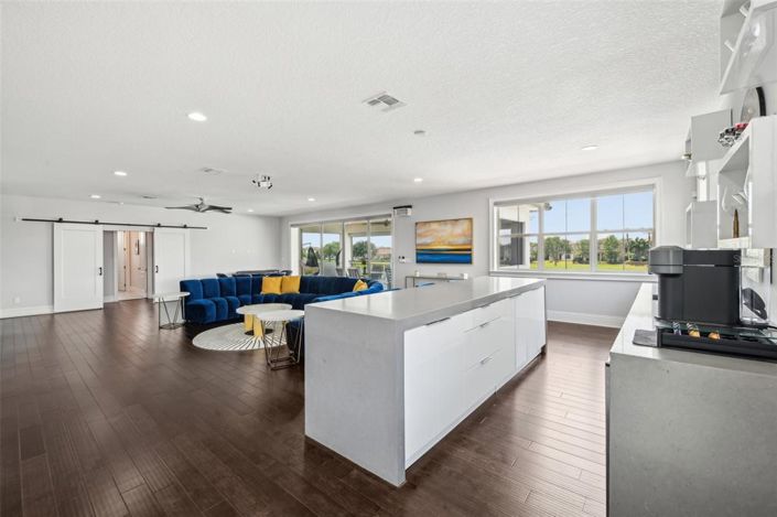 Image No.13-5 Bed House for sale