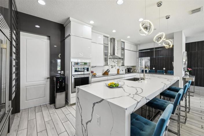 Image No.22-5 Bed House for sale